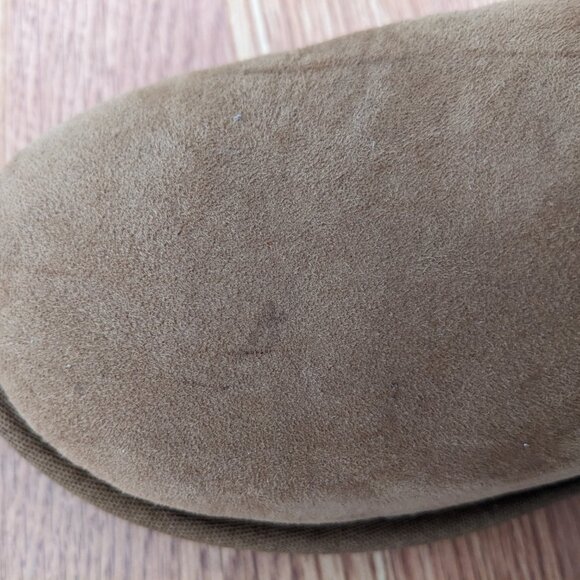 NWOT Mini Bailey Button Boots by UGG - Picture 5 of 7